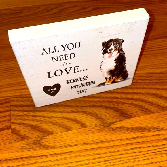 5/$10 Bernese mountain dog decorative piece - Picture 1 of 4